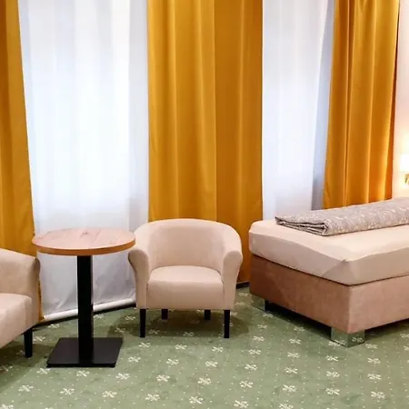 - Altstadt Apartment *